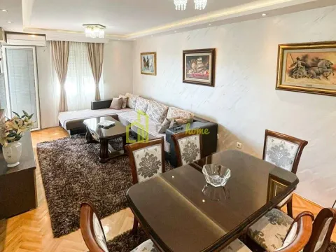Rent, two bedroom apartment, 74m², Stara Varoš, Podgorica - image 4