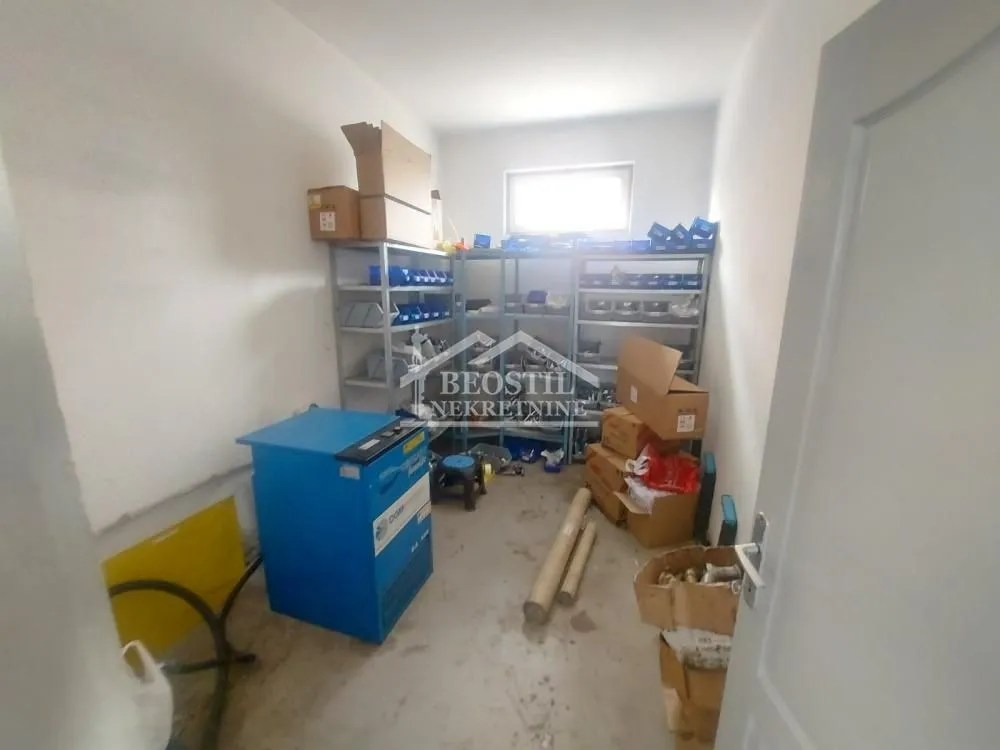 Izdavanje, poslovni prostor, 650m², Centar, Smederevo