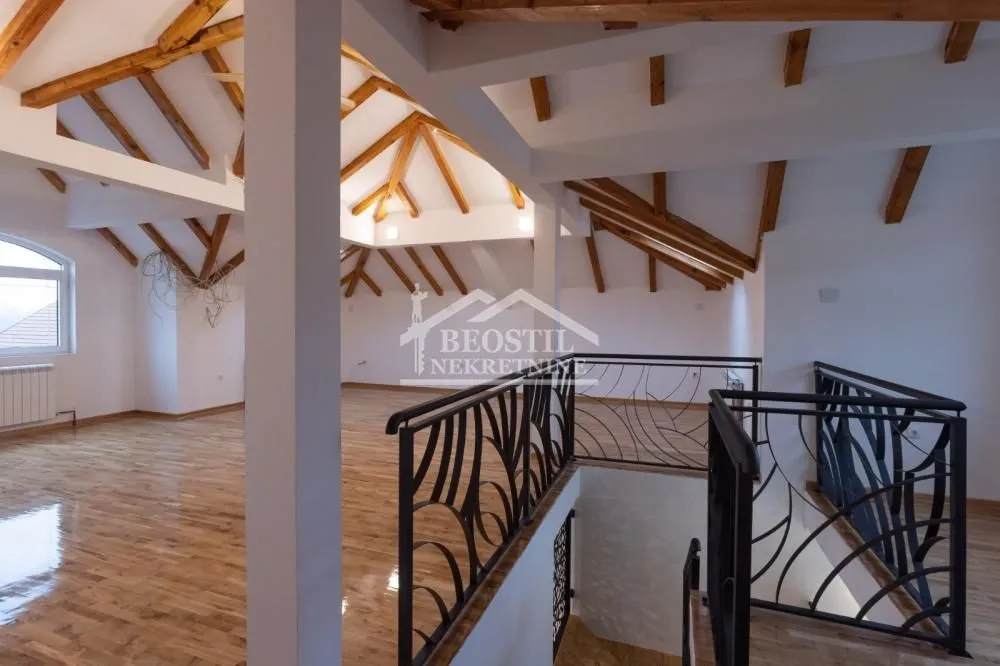 Izdavanje, kuća, 417m², Jajinci, Voždovac Sve Podlokacije