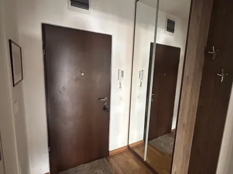 Rent, one bedroom apartment, 44m², City Kej, Podgorica - image 4