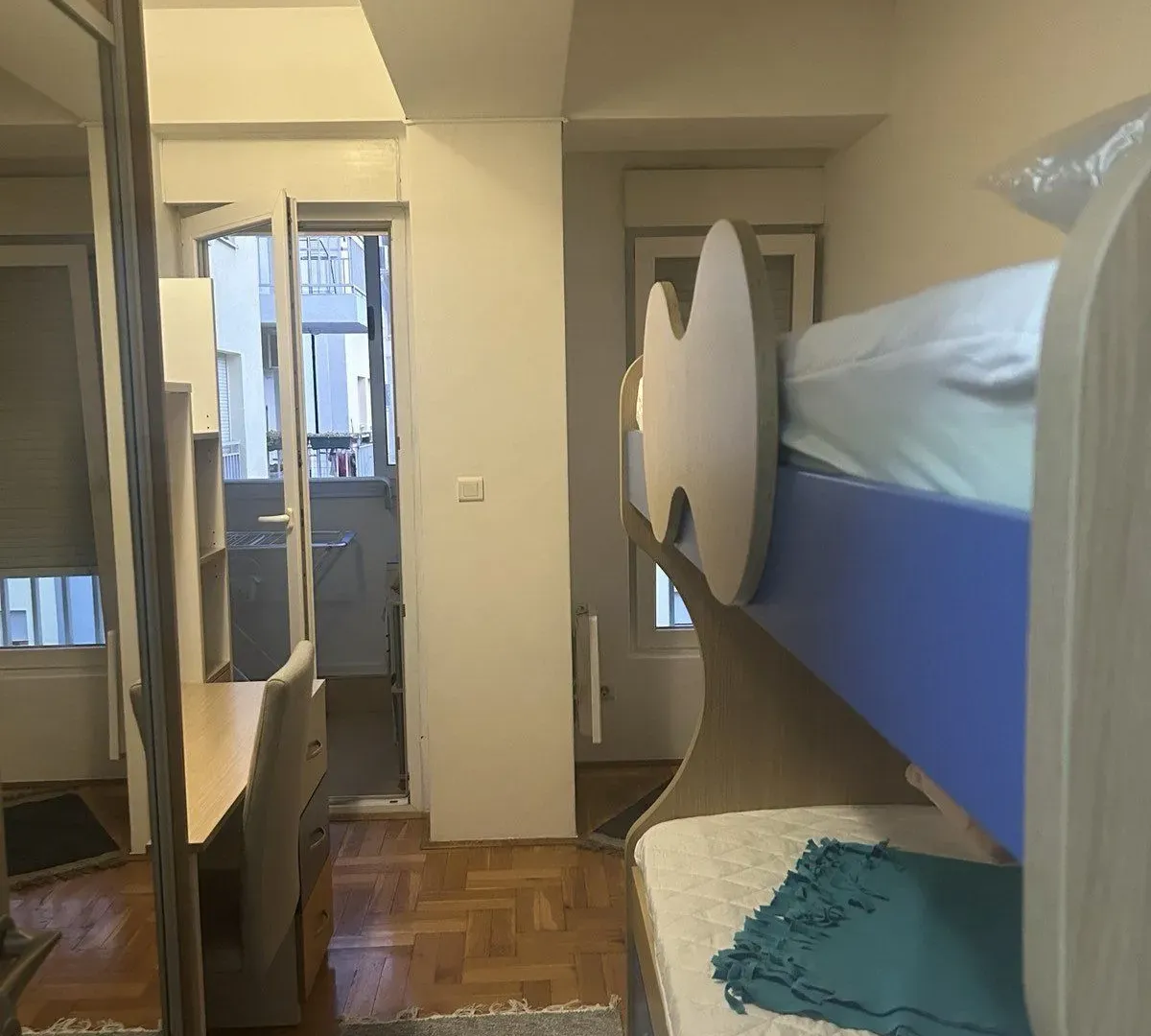 Izdavanje, dvosoban stan, 70m², Blok 9, Podgorica