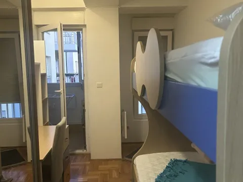 Izdavanje, dvosoban stan, 70m², Blok 9, Podgorica - image 5