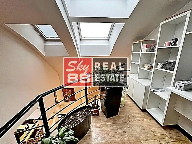 Sale, four bedroom apartment, 130m², Vračar Hram, Vračar Sve Podlokacije