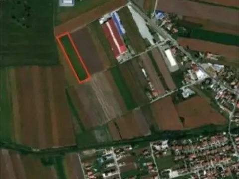 Zemljište in Stara Pazova