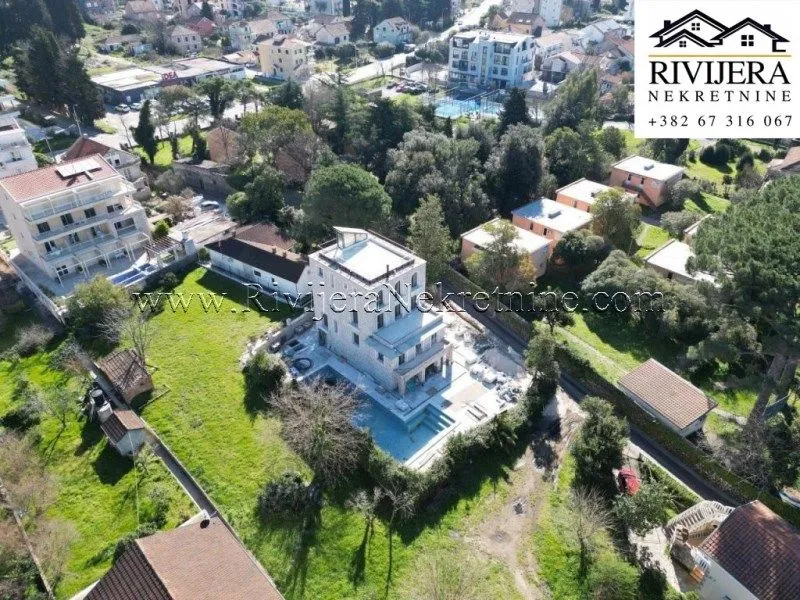 Prodaja, kuća, 500m², Donja Lastva, Tivat