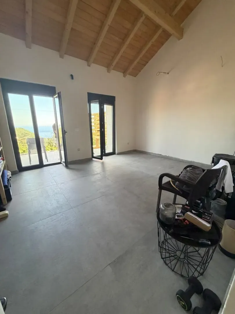 Sale, house, 210m², Markovići, Budva