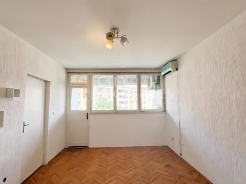 Rent, apartment, 70m², Pejton, Podgorica - image 1