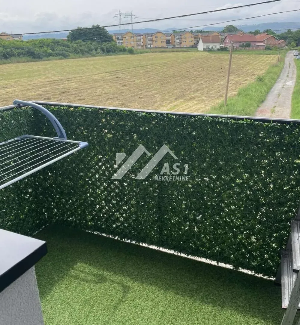 Prodaja, četvorosoban stan, 76m², Lipov gaj, Novi Sad Sve Podlokacije