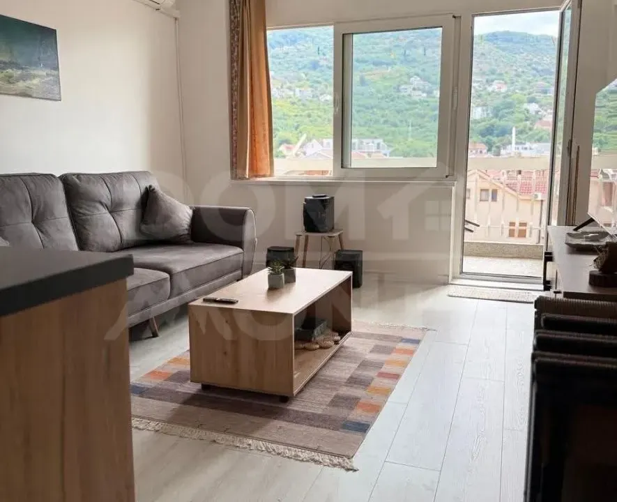 Rent, one bedroom apartment, 45m², Tivat, Crna Gora