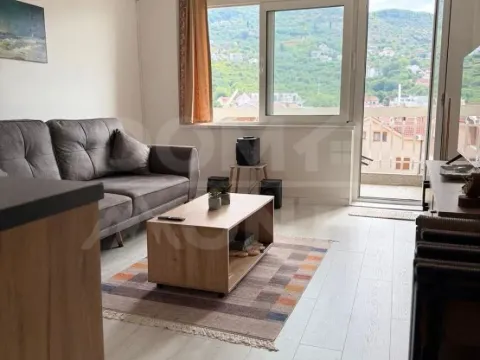 Rent, one bedroom apartment, 45m², Tivat, Crna Gora - image 1