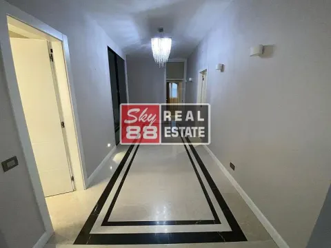 Izdavanje, četvorosoban stan, 175m², Savski Venac, Beograd - image 14