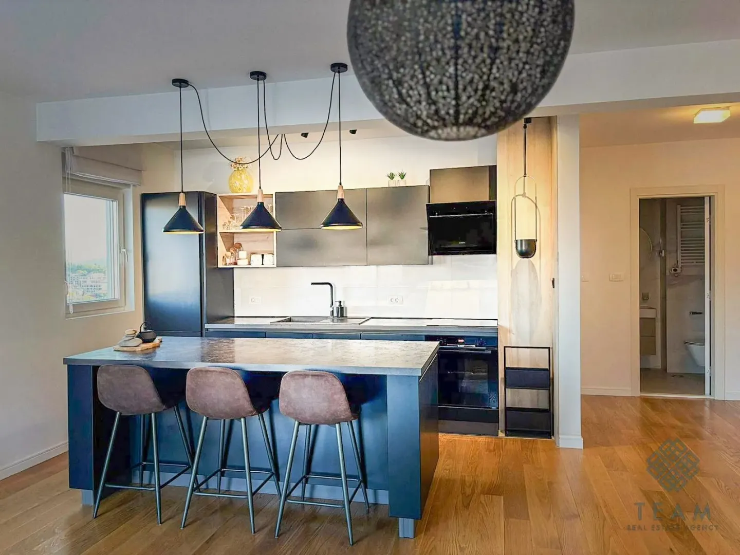 Prodaja, dvosoban stan, 70m², Central Point, Podgorica