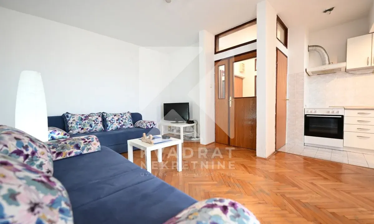 Prodaja, jednosoban stan, 50m², Stari Aerodrom, Podgorica