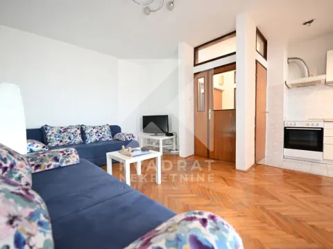 Prodaja, jednosoban stan, 50m², Stari Aerodrom, Podgorica