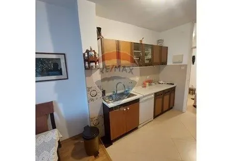 Izdavanje, trosoban stan, 96m², Tuški Put, Podgorica - image 13