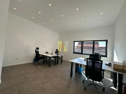 Rent, office space, 100m², Sajlovo, Novi Sad Sve Podlokacije - image 4