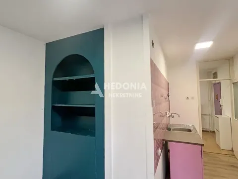 Rent, one bedroom apartment, 42m², Novi Beograd Sve Podlokacije, Beograd - image 2