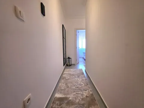 Izdavanje, jednosoban stan, 50m², Stari Aerodrom, Podgorica - image 10