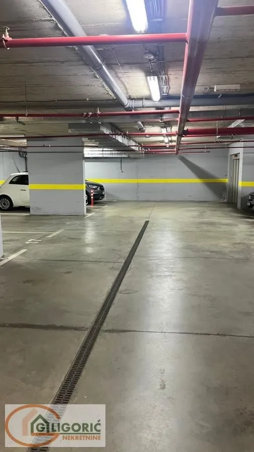 Rent, parking/garage, 19m², Bul Kralja Aleksandra, Zvezdara Sve Podlokacije