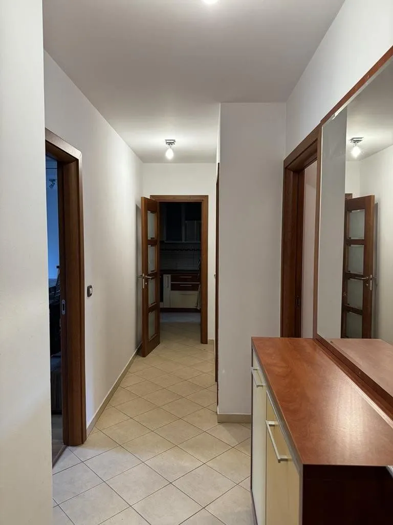 Izdavanje, dvosoban stan, 85m², Preko Morače, Podgorica