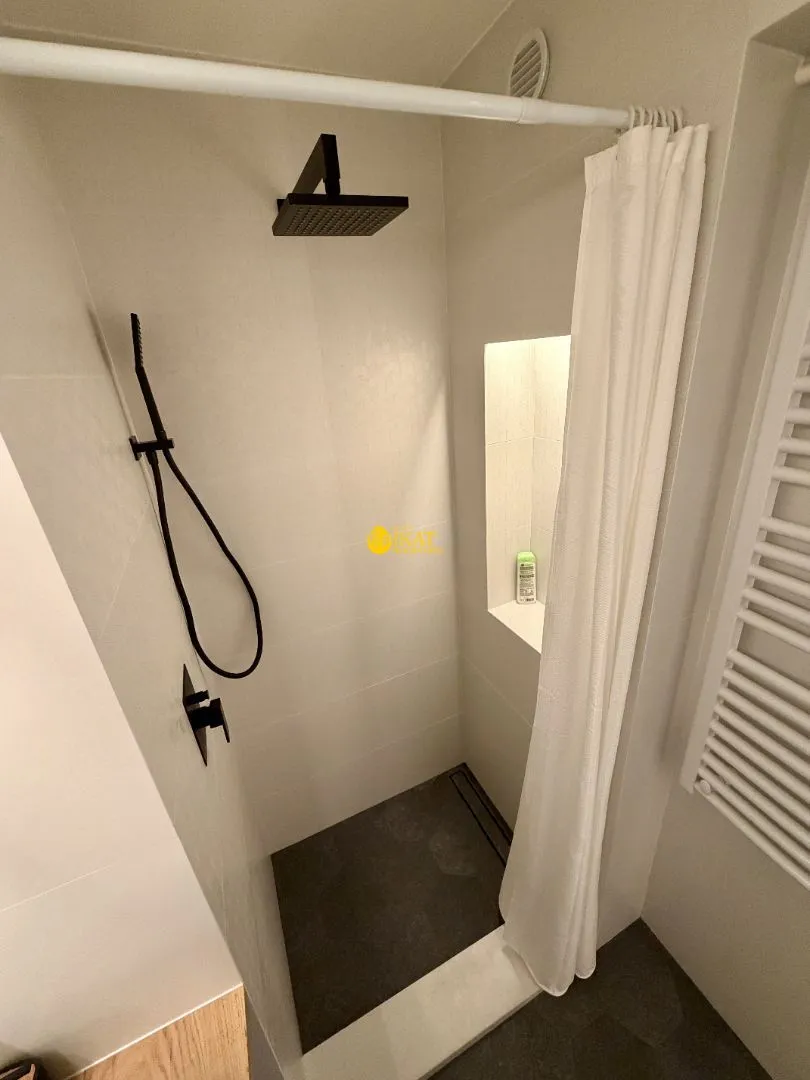 Prodaja, trosoban stan, 85m², Višnjička Banja, Palilula Sve Podlokacije