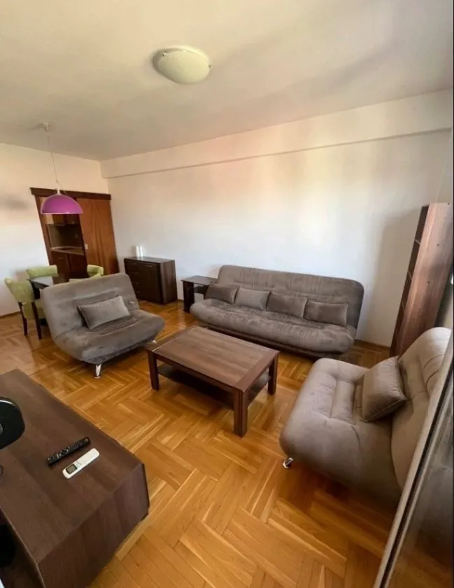 Izdavanje, jednosoban stan, 51m², Stari Aerodrom, Podgorica