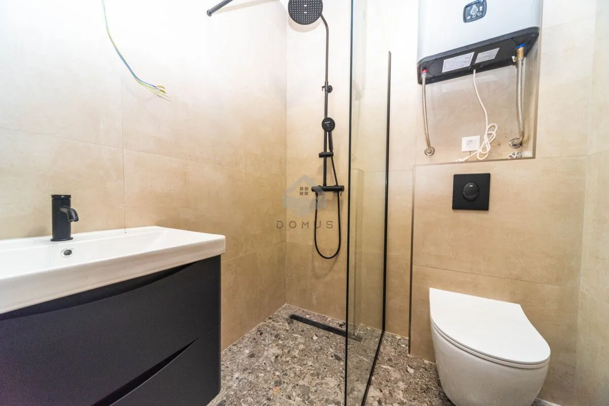 Rent, office space, 81m², Vezirov Most, Podgorica