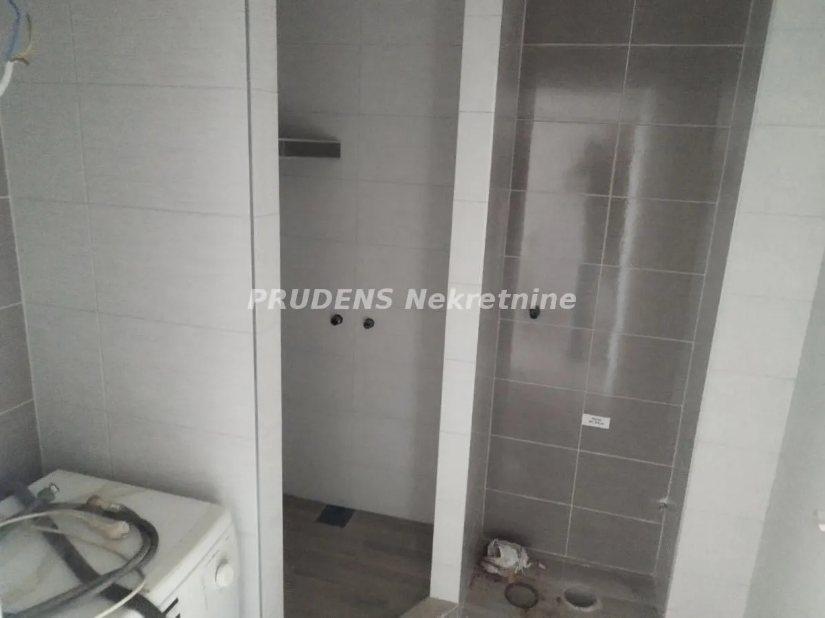 Prodaja, dvosoban stan, 54m², Ledine, Beograd