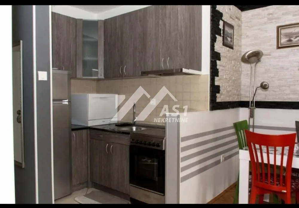Rent, one bedroom apartment, 40m², Grbavica, Novi Sad Sve Podlokacije