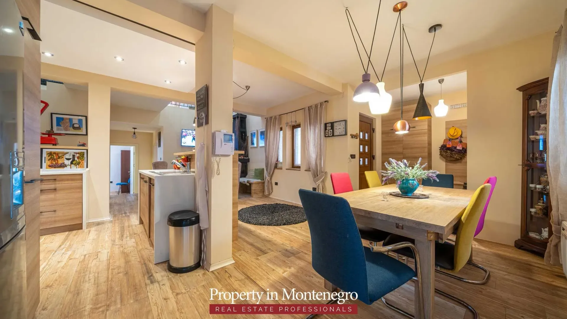Sale, house, 266m², Kotor, Crna Gora
