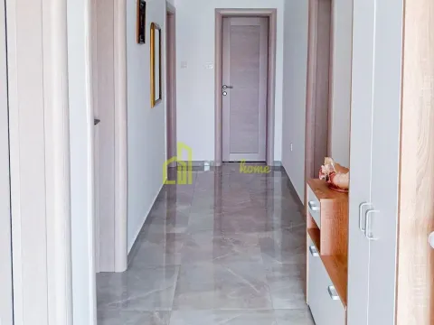 Rent, three bedroom apartment, 120m², Donja Gorica, Podgorica - image 4