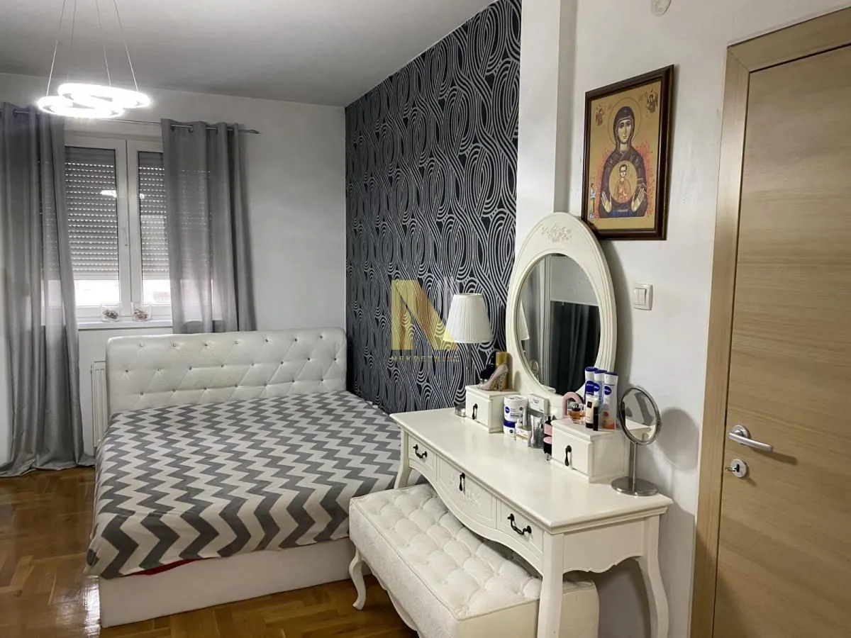 Prodaja, četvorosoban stan, 120m², Novo naselje, Novi Sad