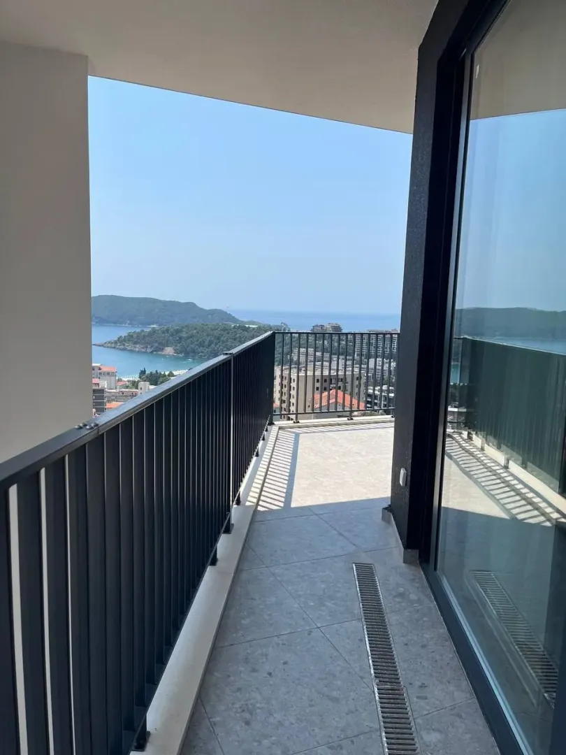 Sale, one bedroom apartment, 53m², Bečići, Budva