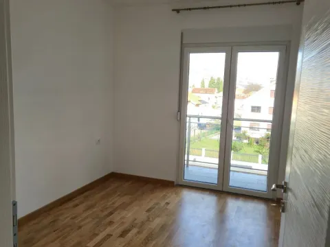 Rent, one bedroom apartment, 43m², Zagorič, Podgorica - image 5