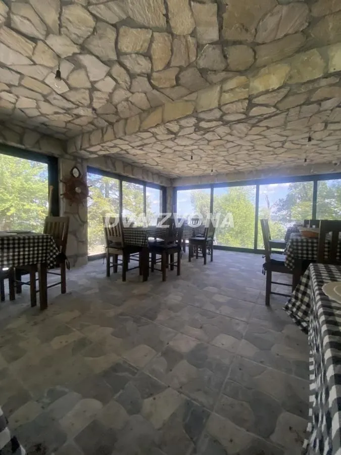 Prodaja, ugostiteljski objekat, 280m², Čortanovci, Inđija