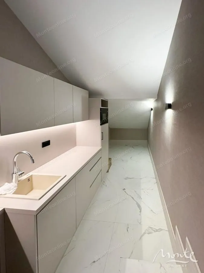 Sale, office space, 55m², Donja Lastva, Tivat