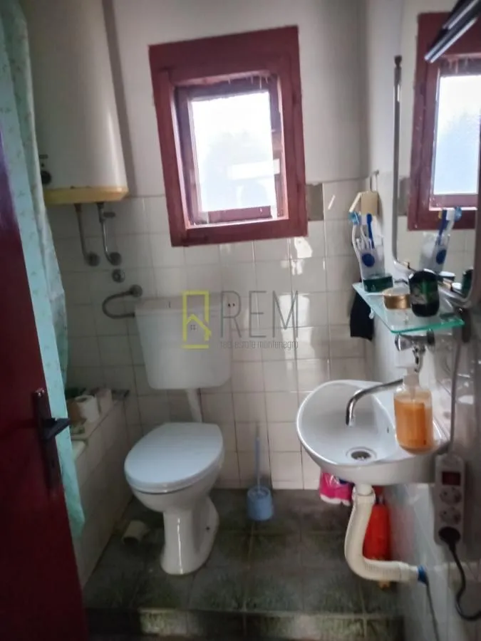 Prodaja, trosoban stan, 90m², Zagorič, Podgorica