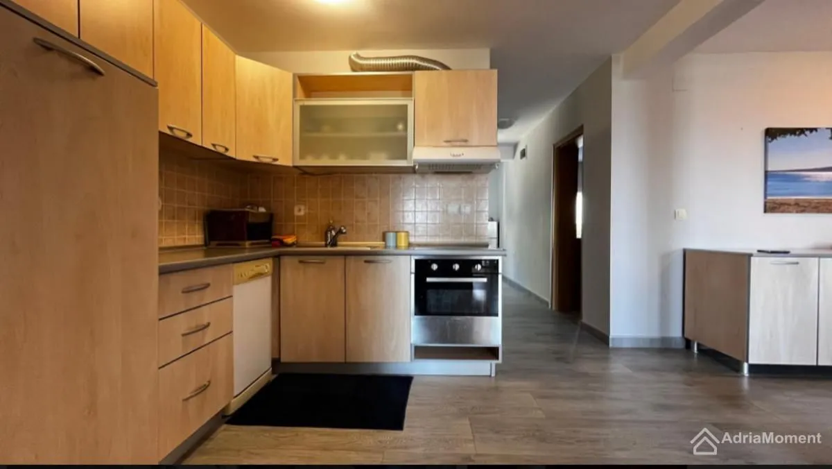 Prodaja, dvosoban stan, 84m², Petrovac, Budva