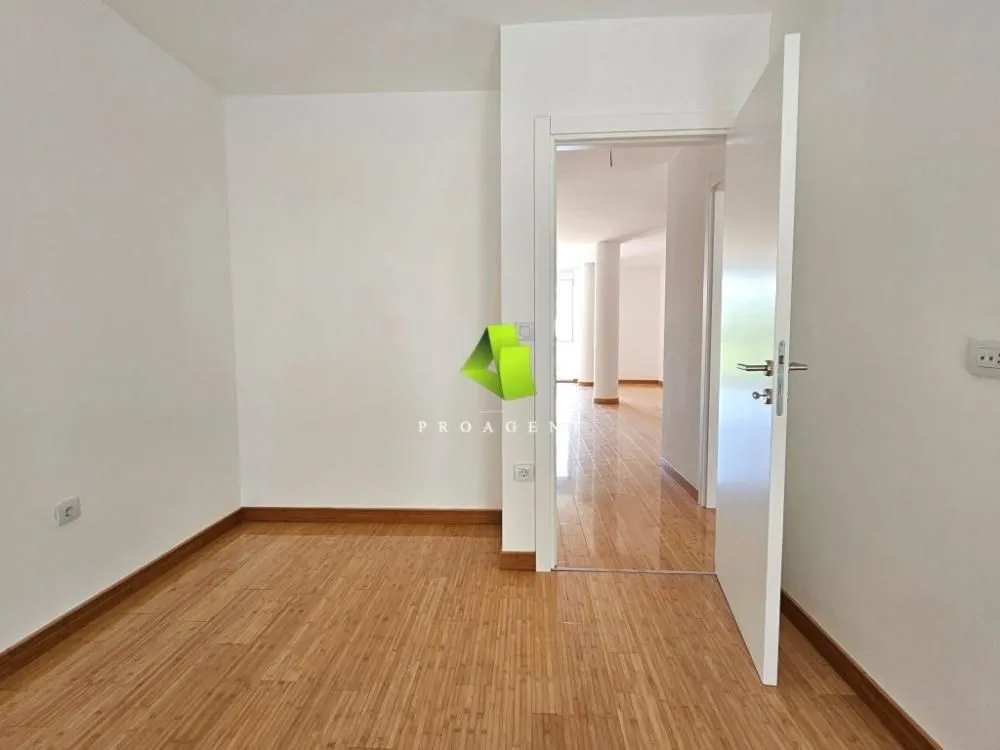 Prodaja, dvosoban stan, 73m², Pantelej, Niš