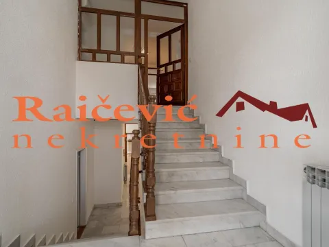 Izdavanje, kuća, 604m², Voždovac, Voždovac Sve Podlokacije - image 6