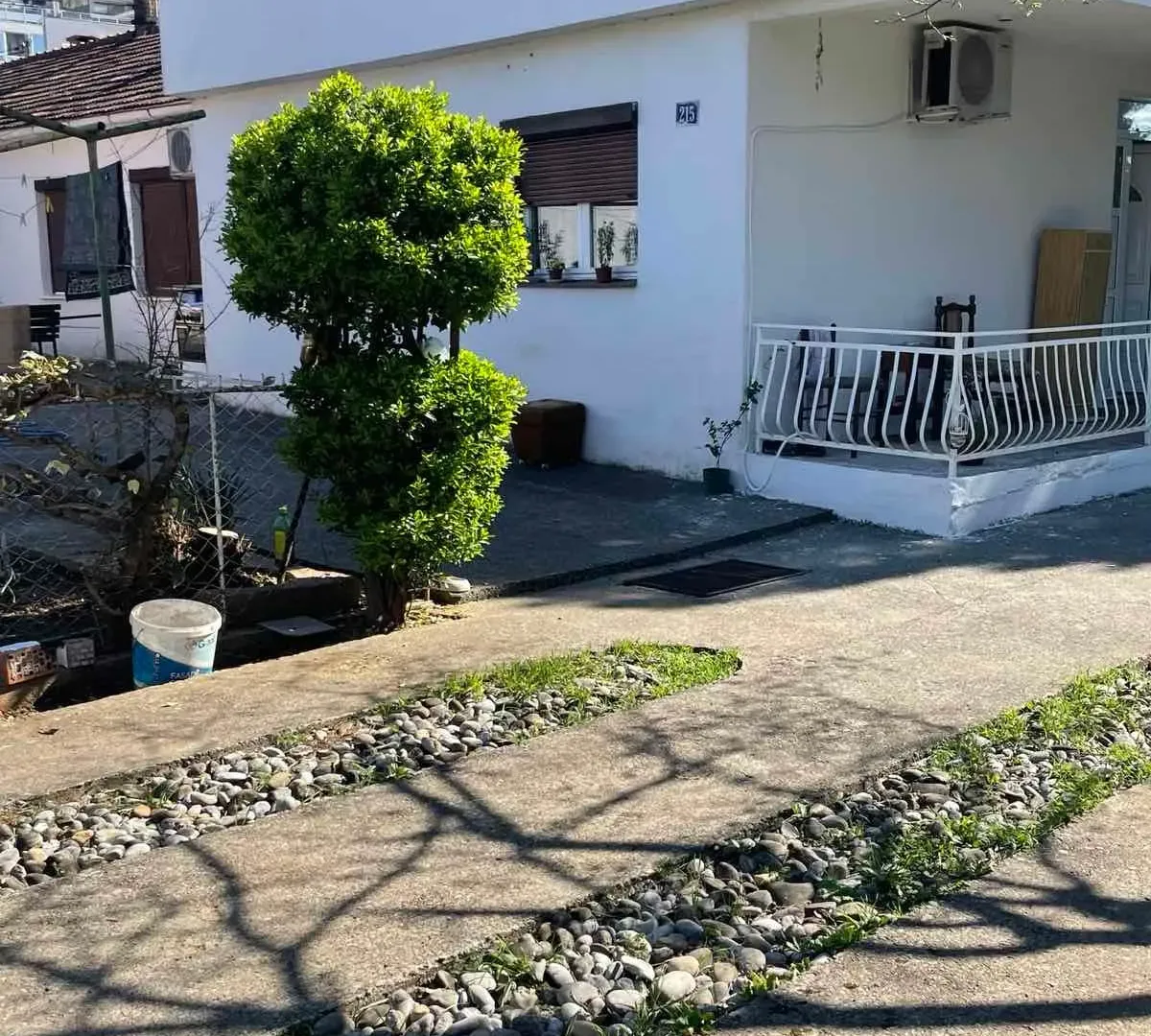 Rent, house, 80m², Pobrežje, Podgorica