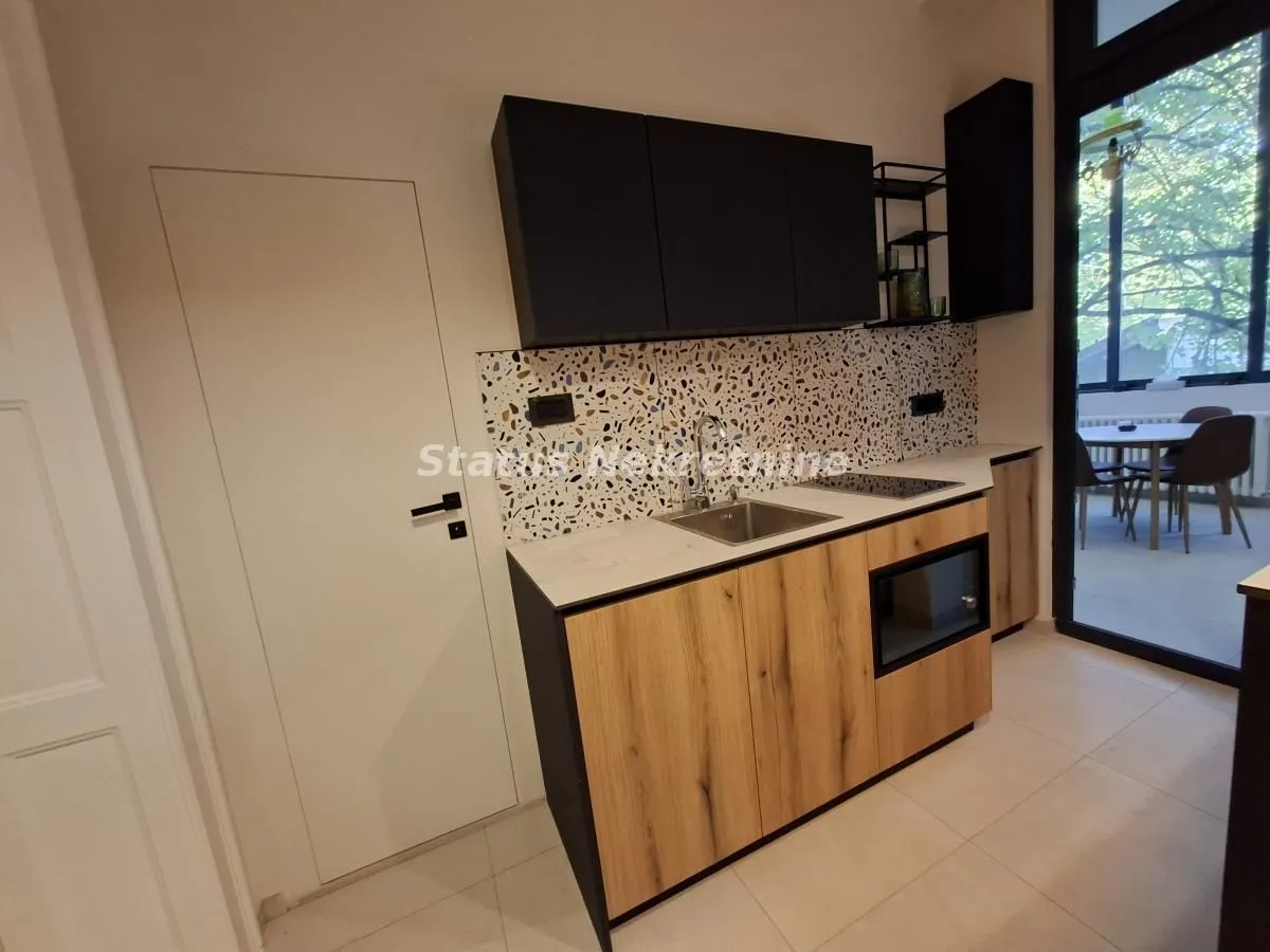 Prodaja, trosoban stan, 100m², Stari grad, Novi Sad