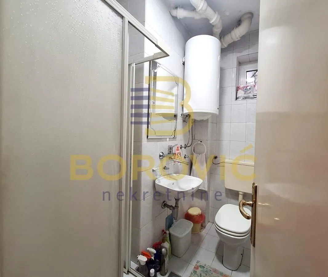 Sale, four bedroom apartment, 103m², Vračar Sve Podlokacije, Beograd