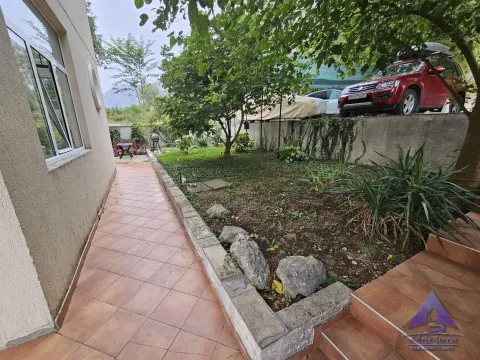 Prodaja, jednosoban stan, 42m², Dobrota, Kotor - image 6