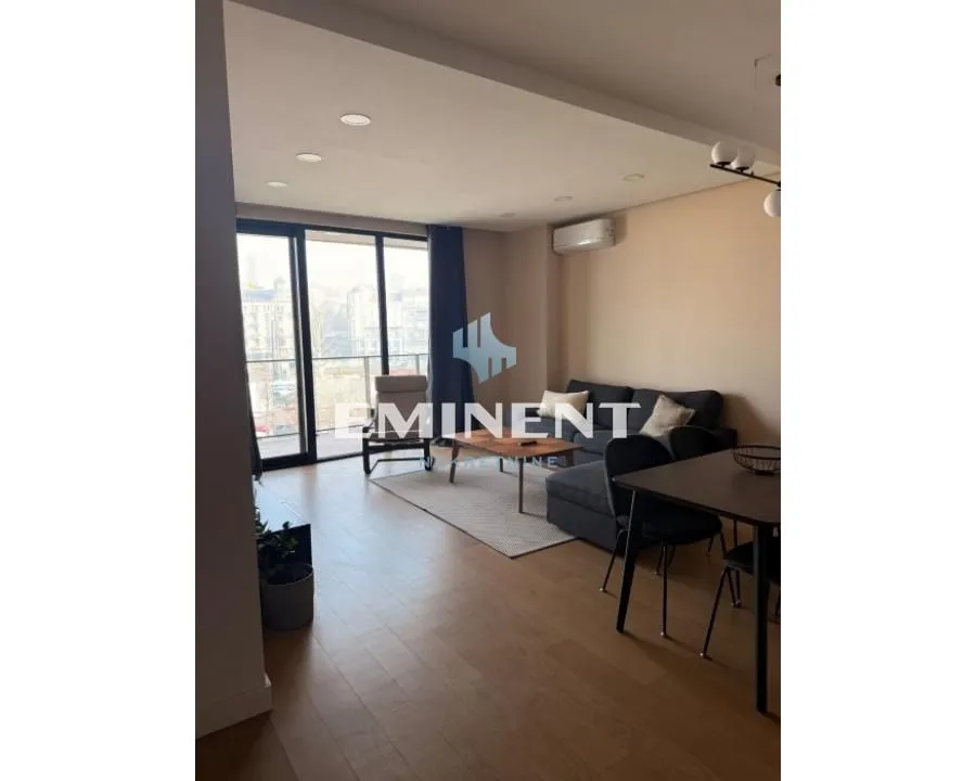 Izdavanje, trosoban stan, 90m², Savski Venac, Beograd