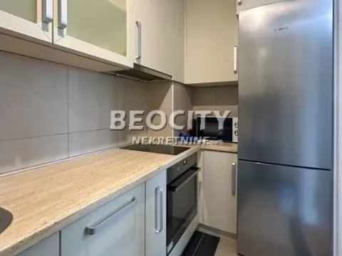 Izdavanje, trosoban stan, 70m², Vukov Spomenik, Zvezdara Sve Podlokacije - image 8