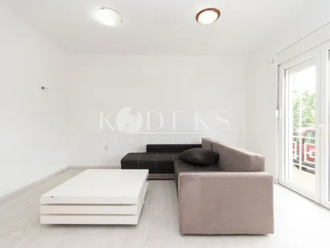 Izdavanje, dvosoban stan, 55m², Gornja Gorica, Podgorica - image 3