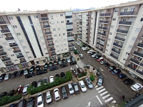 Prodaja, jednosoban stan, 47m², City Kvart, Podgorica - image 11