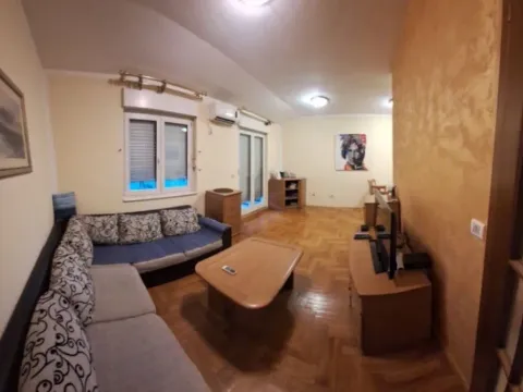 Prodaja, dvosoban stan, 103m², Stari Aerodrom, Podgorica