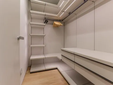 Prodaja, dvosoban stan, 179m², Budva, Crna Gora - image 13